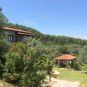 κάντε κράτηση εδώ